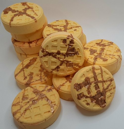 Fall Festival Waffles Bath Bomb ššš§ Fizz, scent & colorful soak āØšø - Image 2