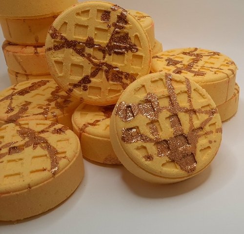 Fall Festival Waffles Bath Bomb ššš§ Fizz, scent & colorful soak āØšø - Image 3