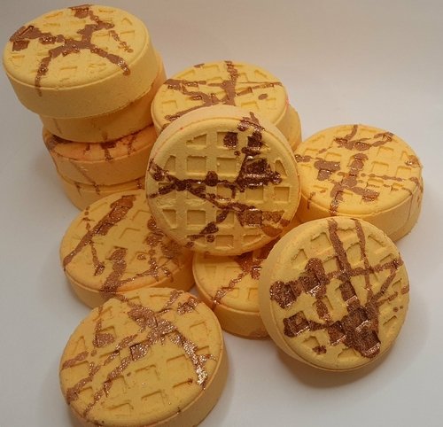 Fall Festival Waffles Bath Bomb ššš§ Fizz, scent & colorful soak āØšø - Image 4