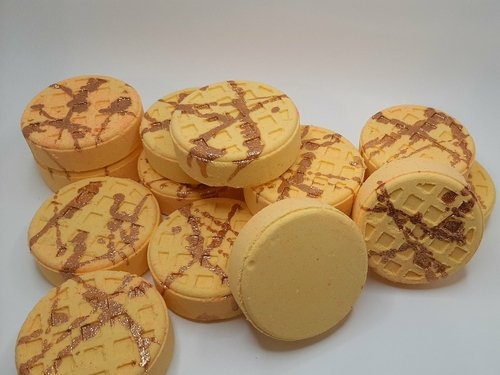 Fall Festival Waffles Bath Bomb ššš§ Fizz, scent & colorful soak āØšø - Image 7