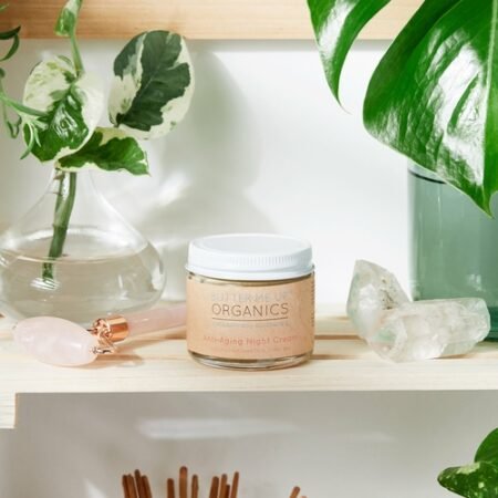 Organic Anti-Aging Night Cream with Green Tea for radiant skin ✨