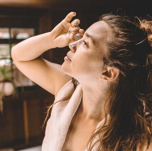 Ayurvedic Eye Wash Ritual πΉπ§ β Soothes, hydrates & refreshes tired eyes πβ¨ with rose & lavender, includes cup π₯ & travel pouch π for daily care. - Image 3