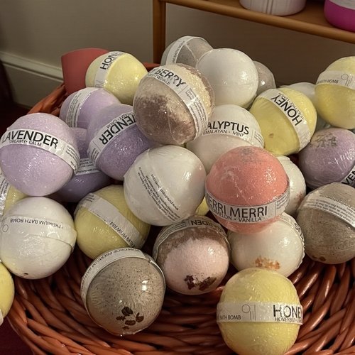 Lavender 8 oz Large Bath Bomb: Dreamy and Calm Lavender Large Bath Bomb 🌿 Relaxing lavender scent with nourishing oils for soft, serene skin. - Image 5