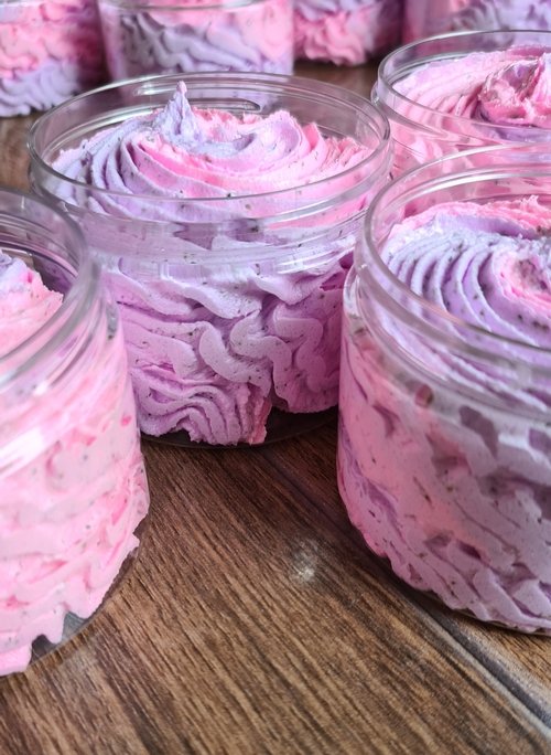 Miss Carolina π Strawberry Seed Whipped Scrub π§΄ 6pcs
