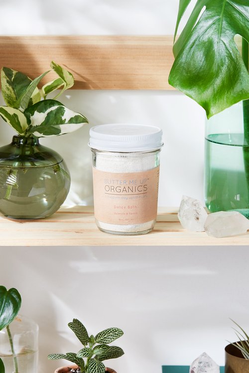 Detox bath soak with Epsom salt, clay & essential oils πΏπ§