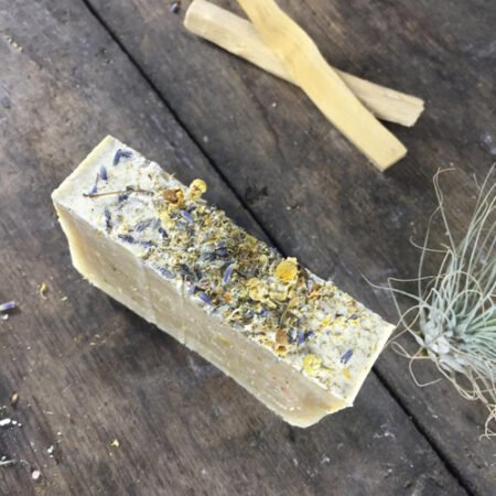 🌿 Calming Lavender & Chamomile Vegan Soap – Relax & glow✨🛁