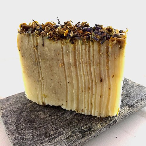 🌿 Calming Lavender & Chamomile Vegan Soap – Relax & glow✨🛁 - Image 2